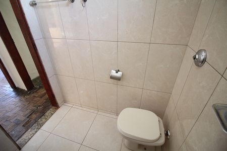 Casa à venda com 360m², 2 quartos e 3 vagasBanheiro