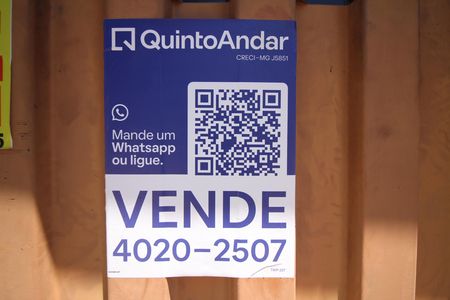 Casa à venda com 360m², 2 quartos e 3 vagasPlaquinha Instalada 15/01/2026 TIKP-237