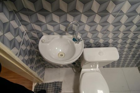 Apartamento à venda com 80m², 2 quartos e sem vagaBanheiro Quarto 2 - Suíte