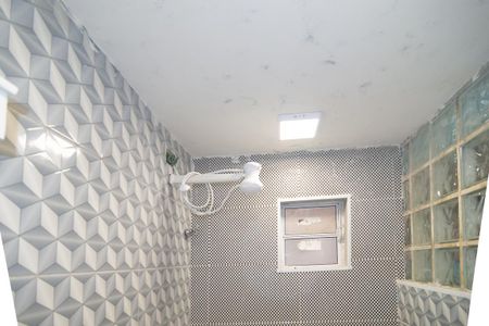 Apartamento à venda com 80m², 2 quartos e sem vagaBanheiro Quarto 2 - Suíte