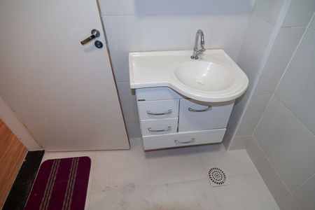 Apartamento à venda com 80m², 2 quartos e sem vagaBanheiro Social