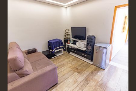 Sala de TV de casa à venda com 6 quartos, 279m² em Mooca, São Paulo