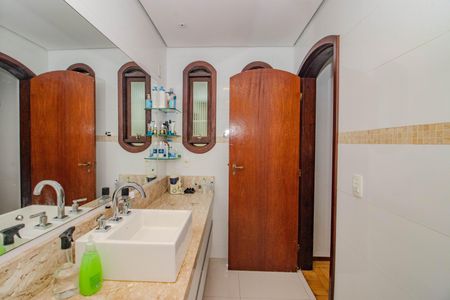 Casa para alugar com 240m², 4 quartos e 2 vagasBanheiro da Suíte 2