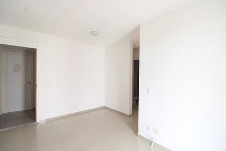 Sala de apartamento para alugar com 2 quartos, 55m² em Taquara, Rio de Janeiro