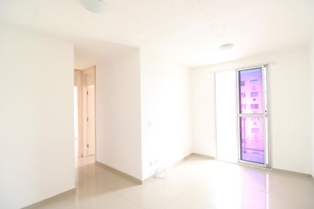 Sala de apartamento para alugar com 2 quartos, 55m² em Taquara, Rio de Janeiro