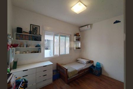 Casa à venda com 2 quartos, 130m² em Campo Belo, São Paulo