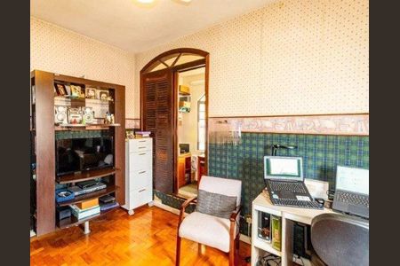 Casa à venda com 3 quartos, 300m² em Vila Alexandria, São Paulo