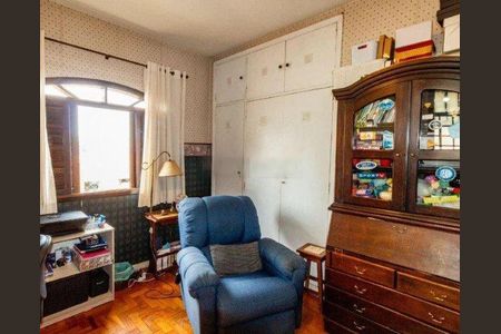 Casa à venda com 3 quartos, 300m² em Vila Alexandria, São Paulo