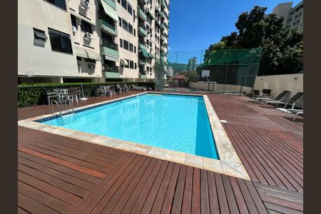 Apartamento à venda com 169m², 2 quartos e 1 vagaÁrea comum - Piscina