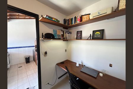 Apartamento à venda com 169m², 2 quartos e 1 vagaEscritório