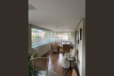 Apartamento à venda com 3 quartos, 206m² em Campo Belo, São Paulo