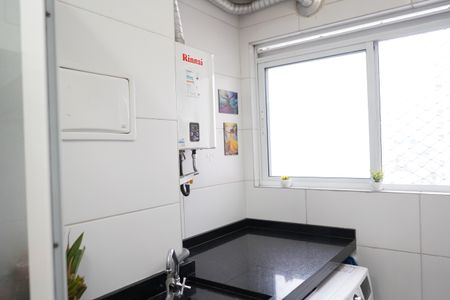 Apartamento para alugar com 60m², 3 quartos e 1 vagaÁrea de Serviço