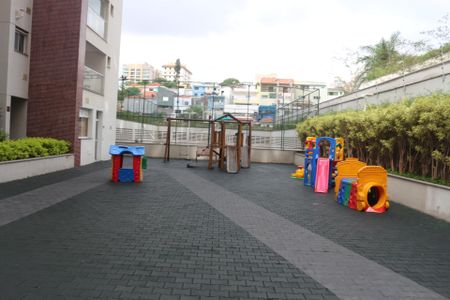 Apartamento à venda com 79m², 2 quartos e 2 vagasÁrea comum - Playground