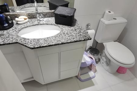 Apartamento à venda com 79m², 2 quartos e 2 vagasBanheiro