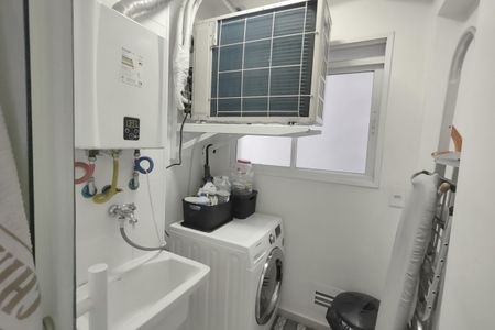 Apartamento à venda com 79m², 2 quartos e 2 vagasÁrea de Serviço