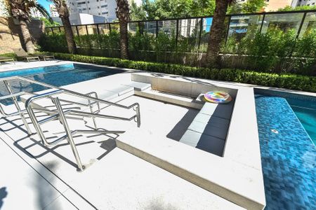 Apartamento à venda com 144m², 4 quartos e 2 vagasLareira