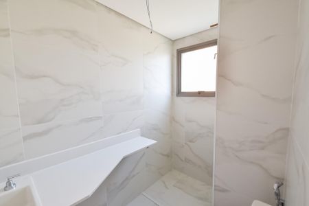 Apartamento à venda com 144m², 4 quartos e 2 vagasBanheiro da suíte 2