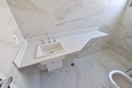 Apartamento à venda com 144m², 4 quartos e 2 vagasBanheiro da suíte 2