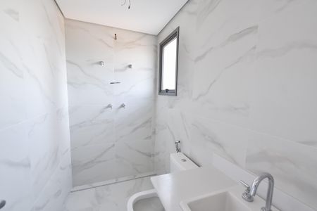 Apartamento à venda com 144m², 4 quartos e 2 vagasBanheiro da suíte 1