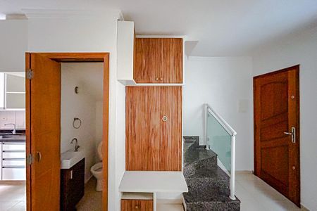 Sala de casa de condomínio à venda com 2 quartos, 50m² em Vila Granada, São Paulo