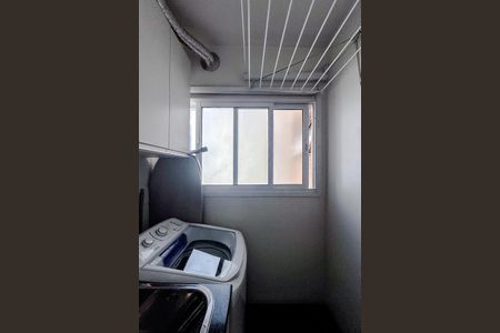 Apartamento à venda com 65m², 2 quartos e 1 vagaÁrea de Serviço