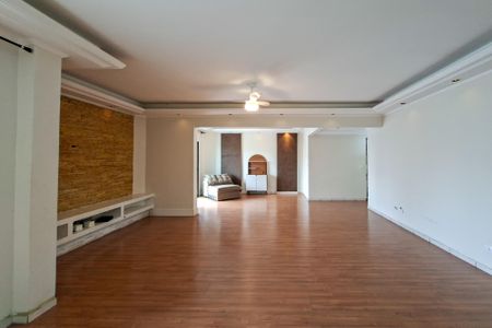 Apartamento para alugar com 190m², 4 quartos e 3 vagas Apartamento para alugar com 190m², 4 quartos e 3 vagasSala