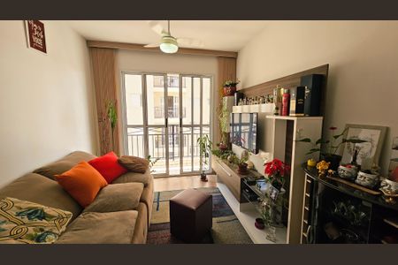 Sala de apartamento à venda com 2 quartos, 54m² em Vila Nova Esperia, Jundiaí