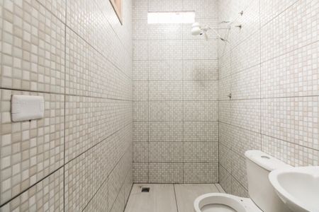 Banheiro  de casa para alugar com 1 quarto, 50m² em Chácara Santo Antônio (zona Leste), São Paulo