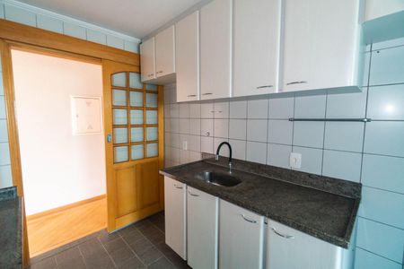 Apartamento à venda com 82m², 3 quartos e 2 vagasCozinha