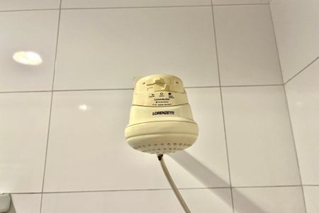 Casa à venda com 225m², 3 quartos e 2 vagas Casa à venda com 225m², 3 quartos e 2 vagasBanheiro da Suíte de Serviço