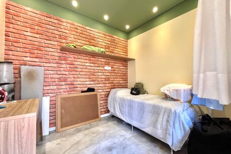 Casa à venda com 225m², 3 quartos e 2 vagas Casa à venda com 225m², 3 quartos e 2 vagasSuite de Serviço