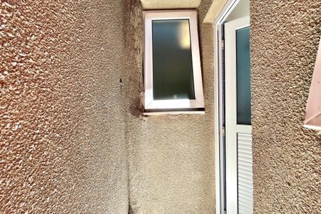 Casa à venda com 225m², 3 quartos e 2 vagas Casa à venda com 225m², 3 quartos e 2 vagasBanheiro Corredor