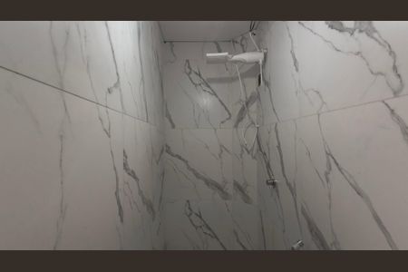 Casa de condomínio para alugar com 100m², 2 quartos e 2 vagasBanheiro Social 1