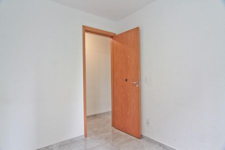 Quarto 2 de apartamento para alugar com 2 quartos, 45m² em Jardim Iris, São Paulo