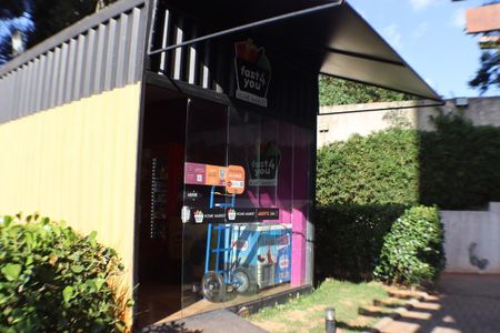 Apartamento para alugar com 55m², 2 quartos e 2 vagas Apartamento para alugar com 55m², 2 quartos e 2 vagasMercado