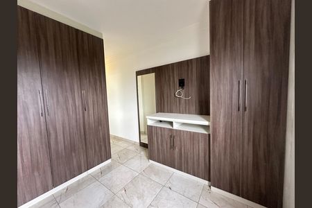Apartamento para alugar com 55m², 2 quartos e 2 vagas Apartamento para alugar com 55m², 2 quartos e 2 vagasSuíte