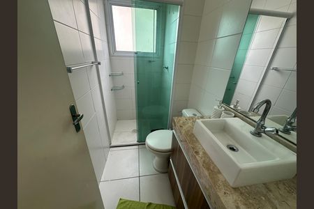 Apartamento para alugar com 55m², 2 quartos e 2 vagas Apartamento para alugar com 55m², 2 quartos e 2 vagasBanheiro da Suíte