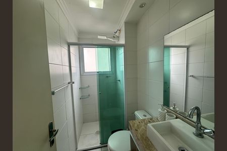 Apartamento para alugar com 55m², 2 quartos e 2 vagas Apartamento para alugar com 55m², 2 quartos e 2 vagasBanheiro da Suíte