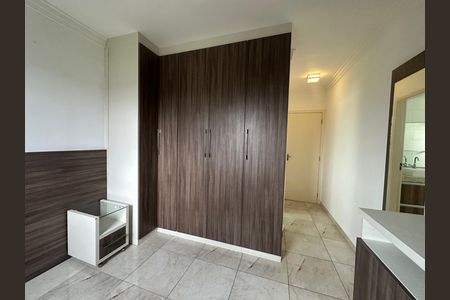 Apartamento para alugar com 55m², 2 quartos e 2 vagas Apartamento para alugar com 55m², 2 quartos e 2 vagasSuíte
