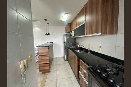 Apartamento para alugar com 55m², 2 quartos e 2 vagas Apartamento para alugar com 55m², 2 quartos e 2 vagasCozinha