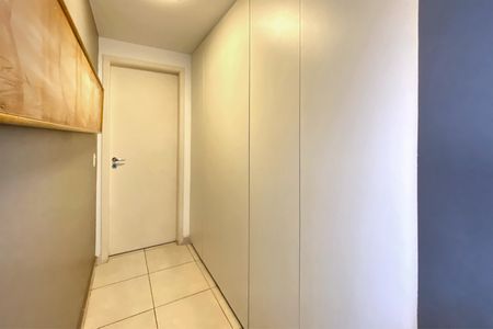 Apartamento à venda com 219m², 4 quartos e 4 vagasCorredor