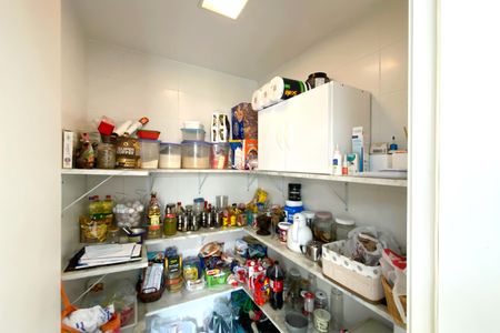 Apartamento à venda com 219m², 4 quartos e 4 vagasDispensa