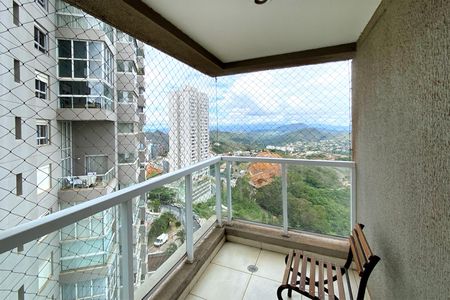 Apartamento à venda com 219m², 4 quartos e 4 vagasVaranda da Suite 1