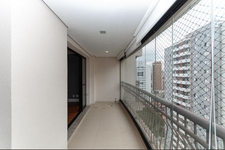Apartamento à venda com 115m², 2 quartos e 1 vagaVaranda