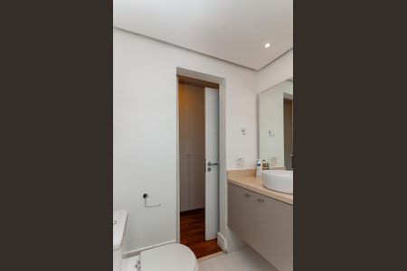 Apartamento à venda com 115m², 2 quartos e 1 vagaBanheiro do quarto 1 Suíte