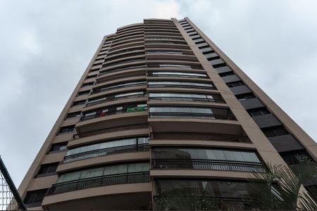 Apartamento à venda com 115m², 2 quartos e 1 vagaFachada