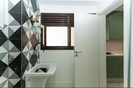 Apartamento à venda com 115m², 2 quartos e 1 vagaÁrea de Serviço