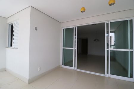 Apartamento para alugar com 103m², 3 quartos e 2 vagasVaranda