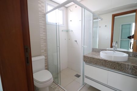 Apartamento para alugar com 103m², 3 quartos e 2 vagasBanheiro do Quarto 3