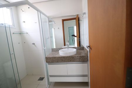 Apartamento para alugar com 103m², 3 quartos e 2 vagasBanheiro do Quarto 3